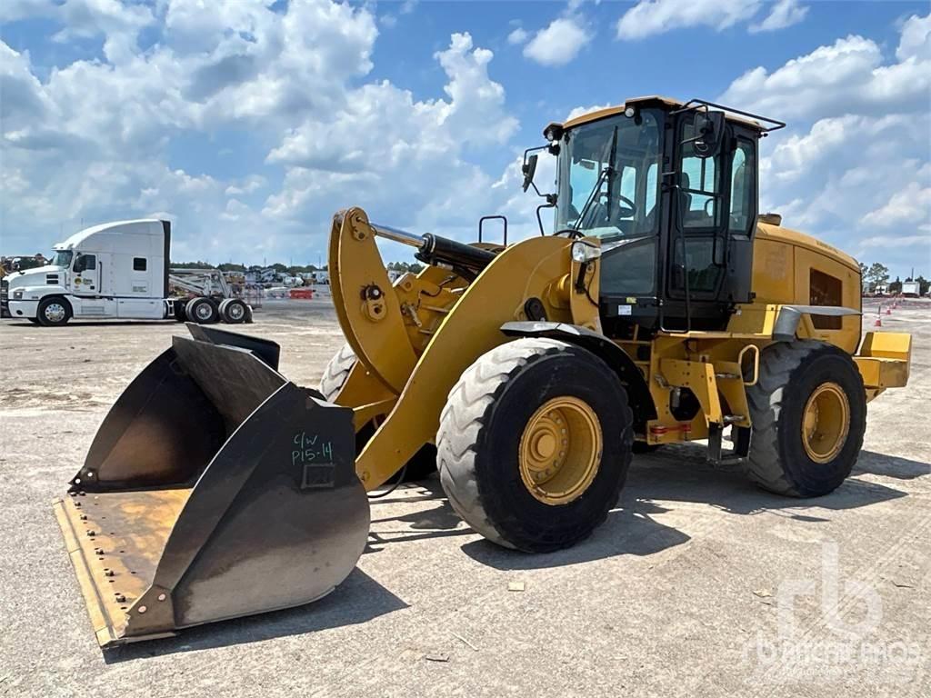 CAT 938M Колесни товарачи