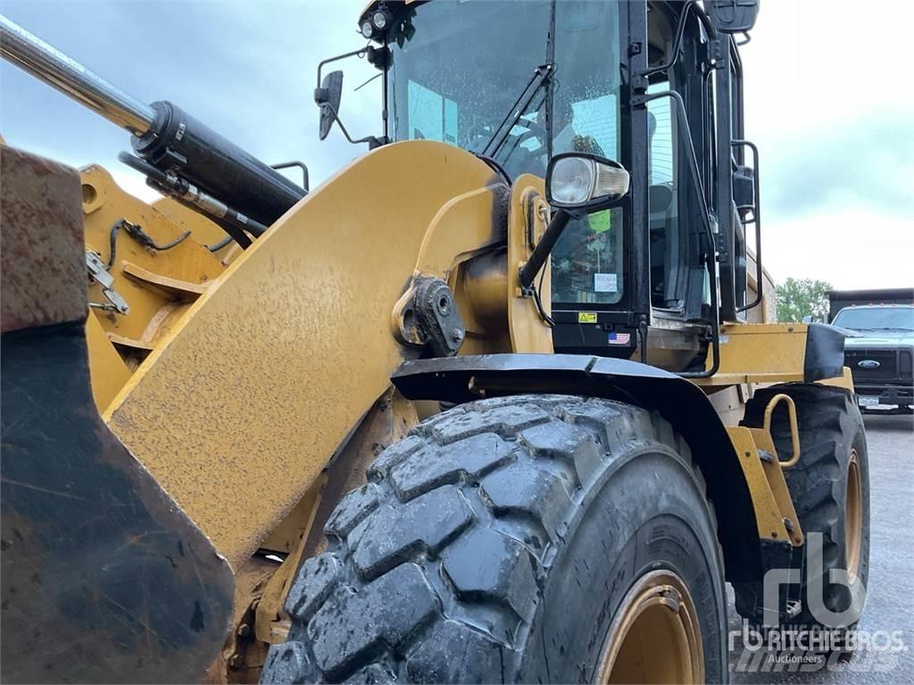 CAT 938M Колесни товарачи