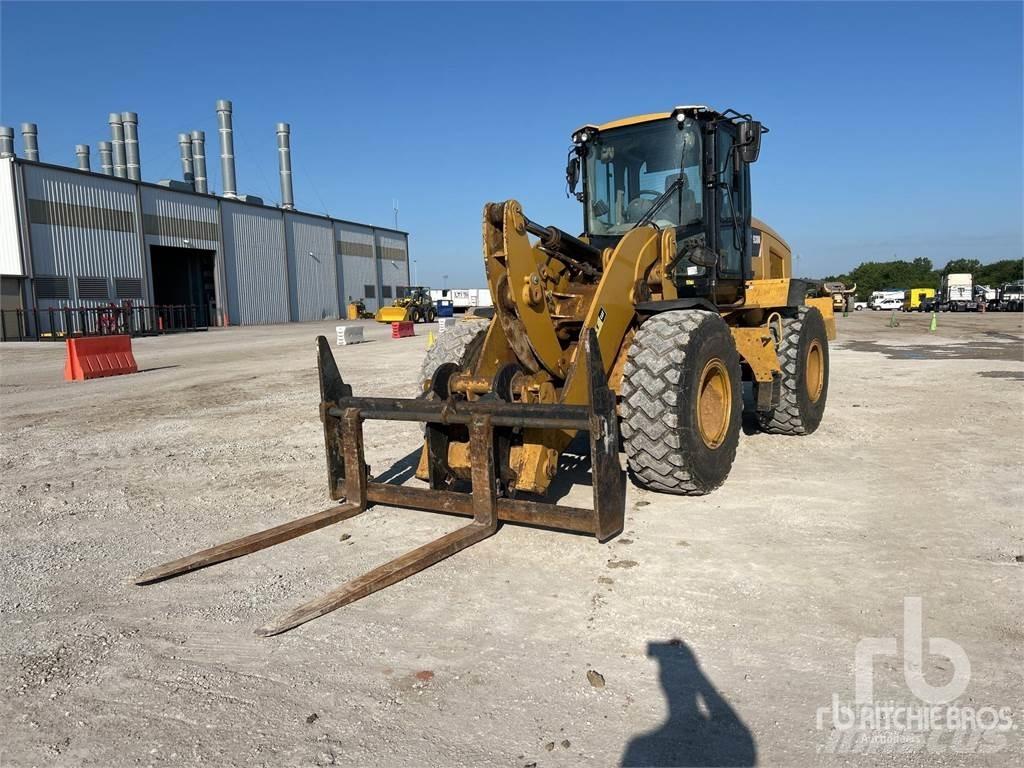 CAT 938M Колесни товарачи