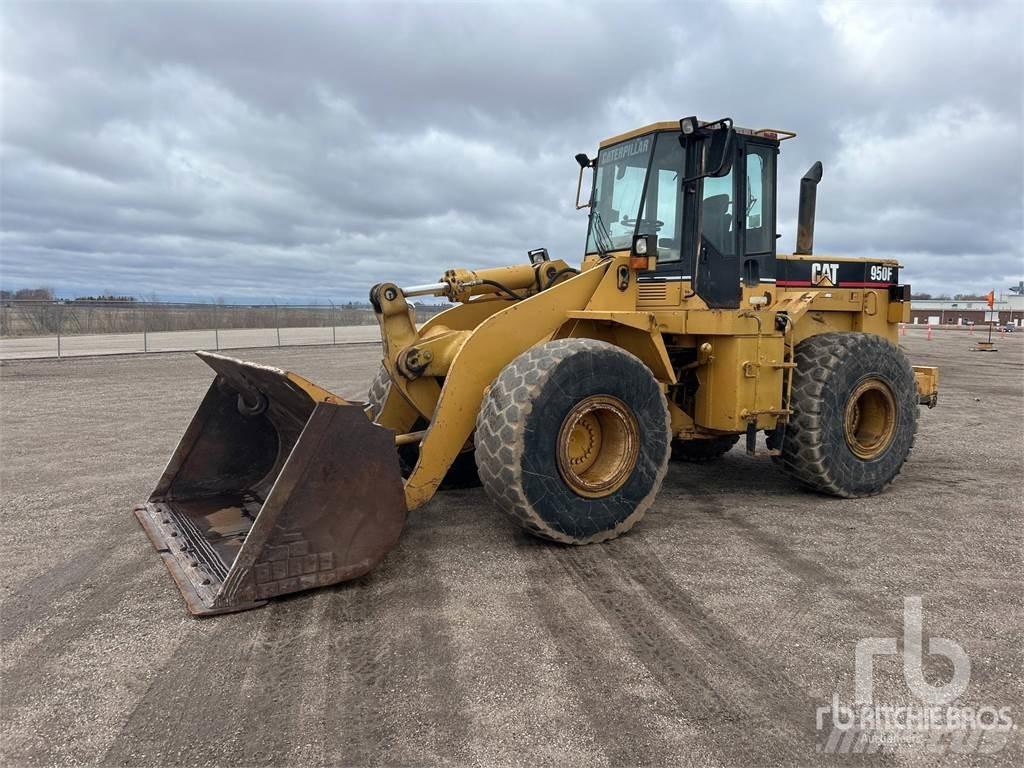 CAT 950F Колесни товарачи