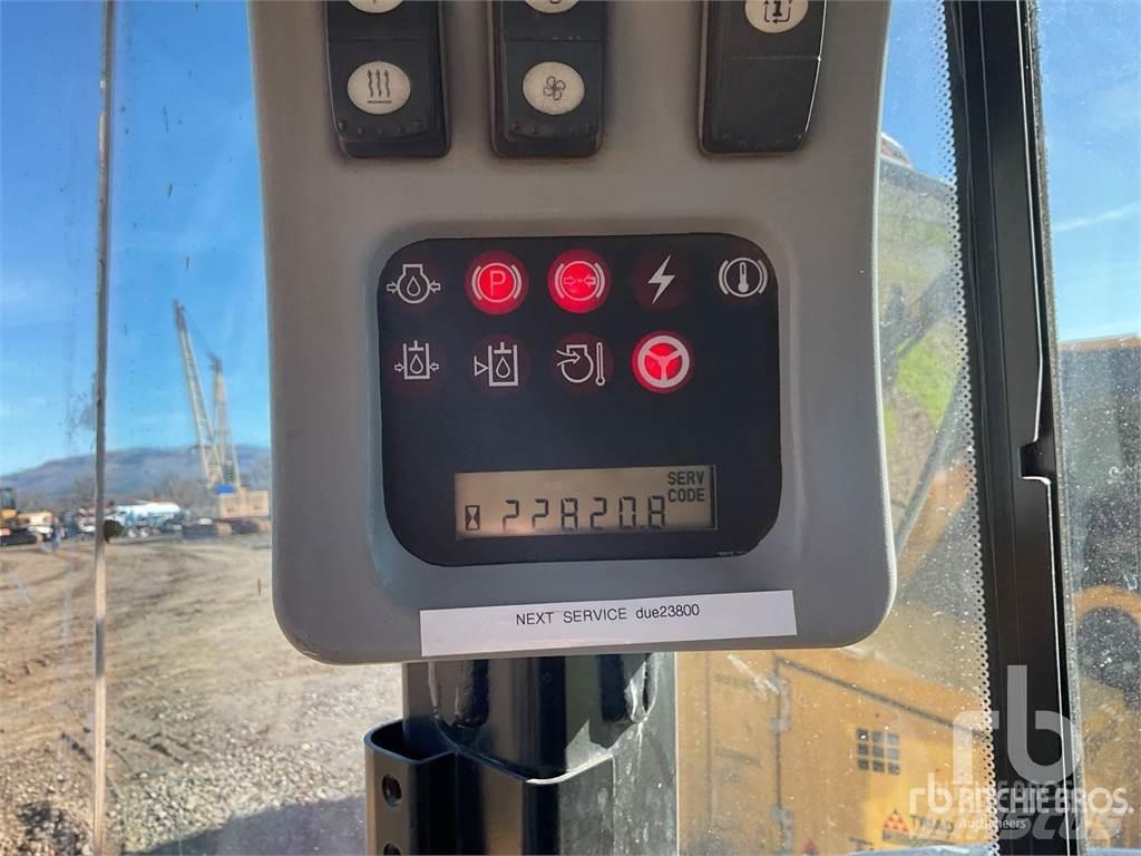CAT 980H Колесни товарачи