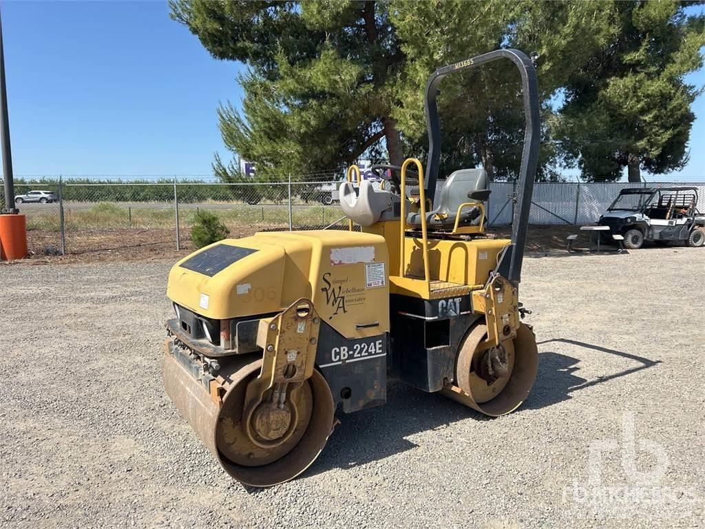 CAT CB224E Двойни барабанни ролки
