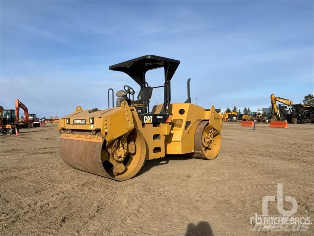 CAT CB564D Двойни барабанни ролки
