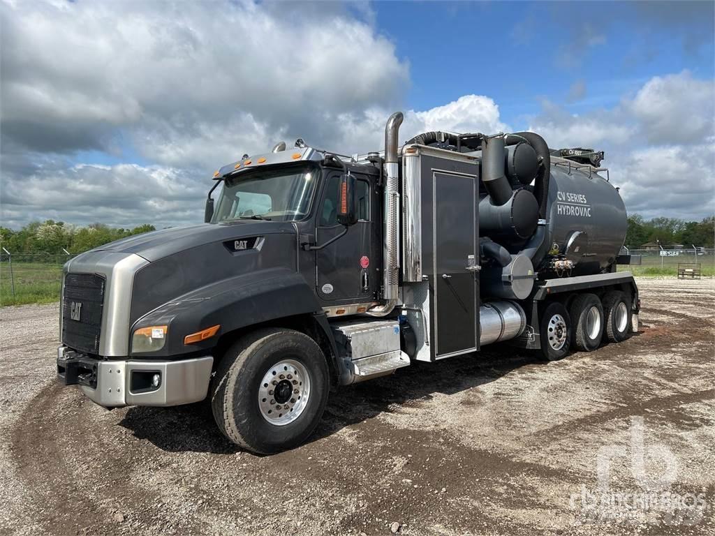 CAT CT660 Комби / вакуум камиони
