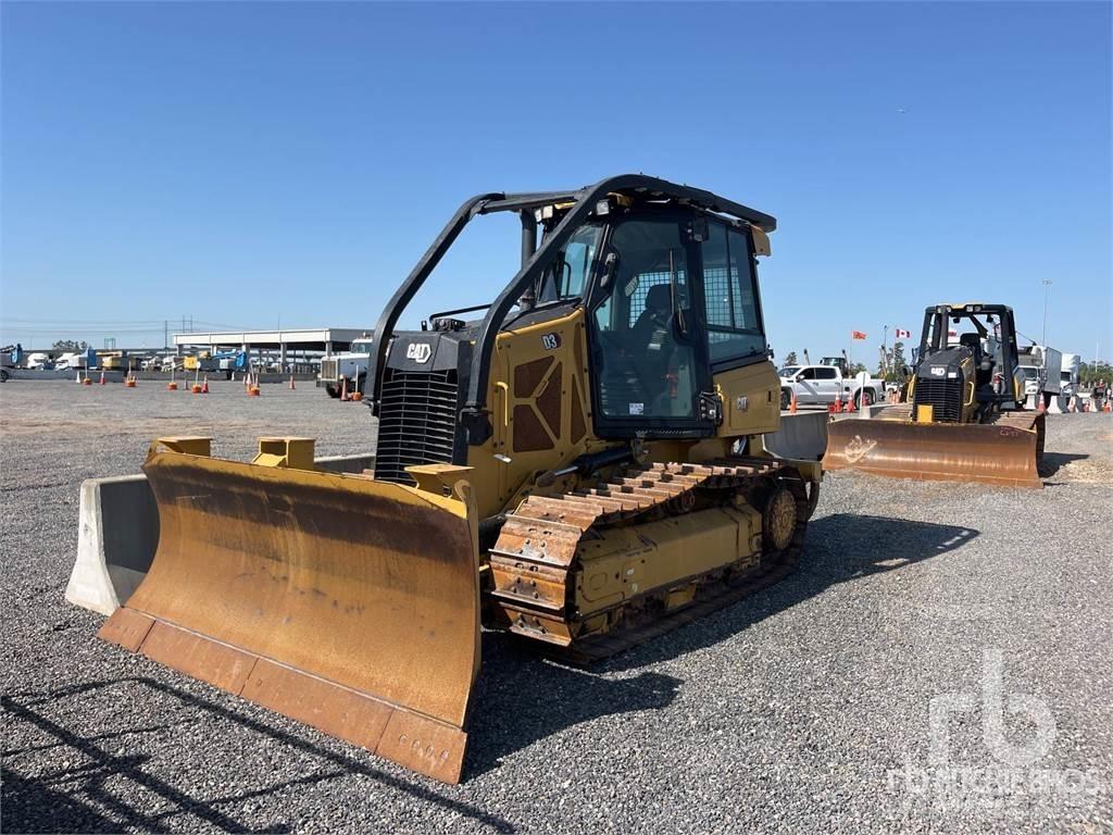 CAT D3 Верижни булдозери
