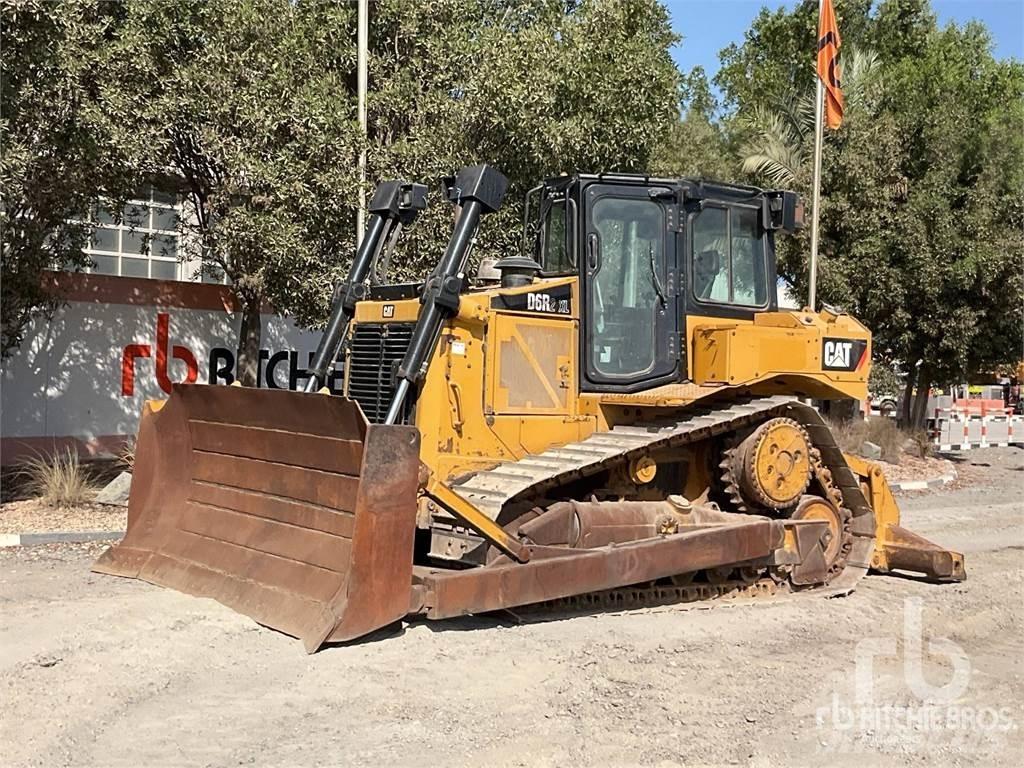 CAT D6R2XL Верижни булдозери
