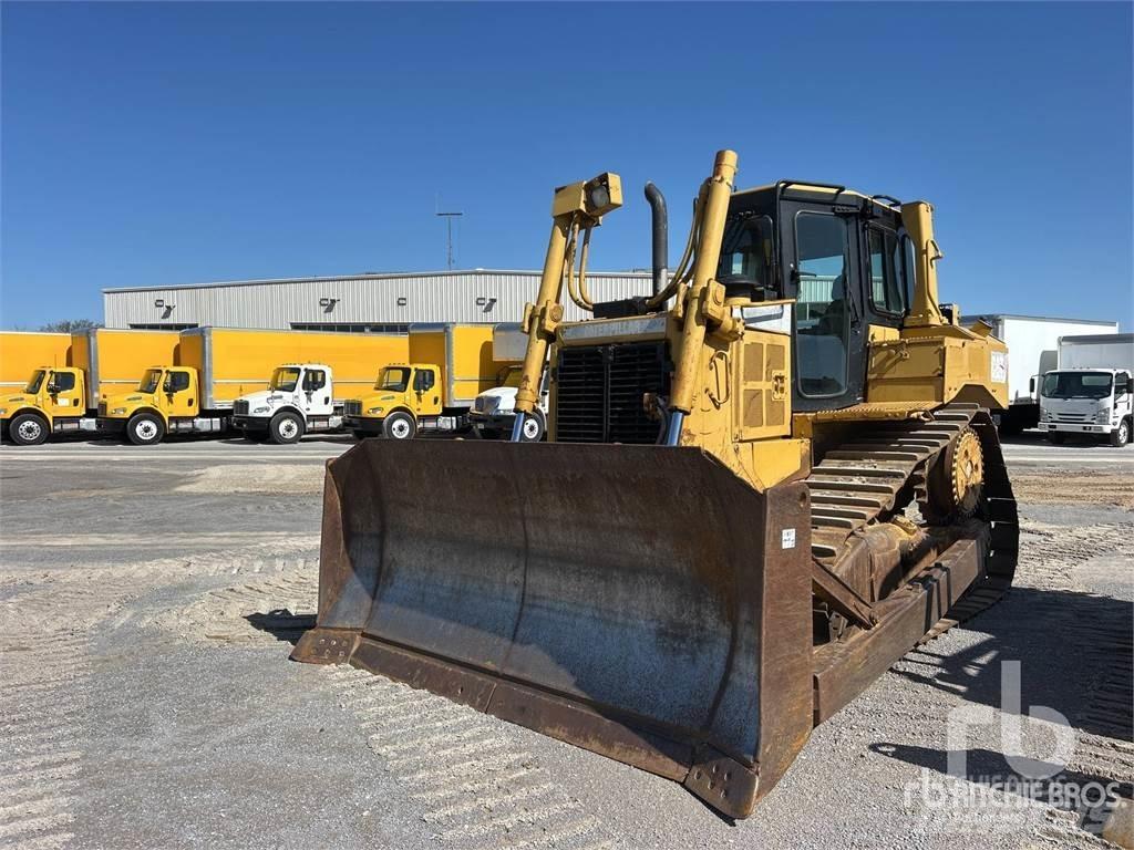 CAT D6T XL Верижни булдозери

