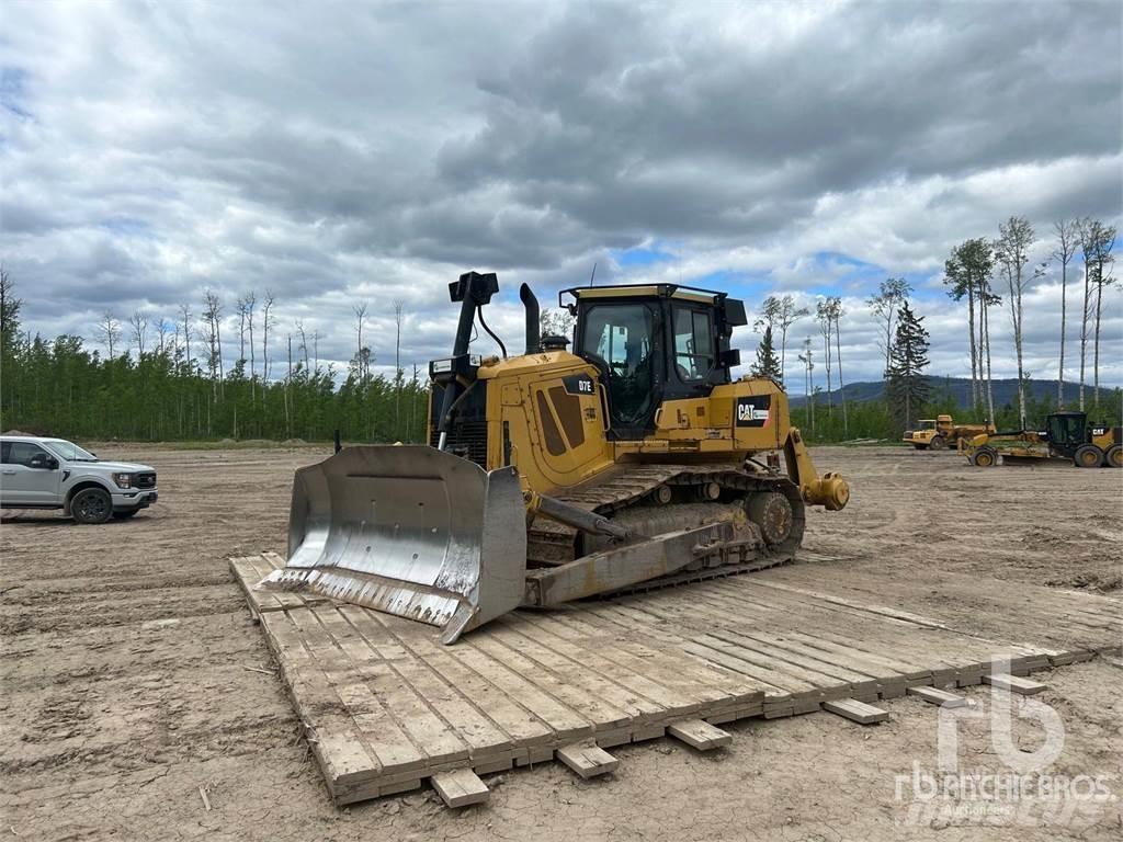 CAT D7E Верижни булдозери
