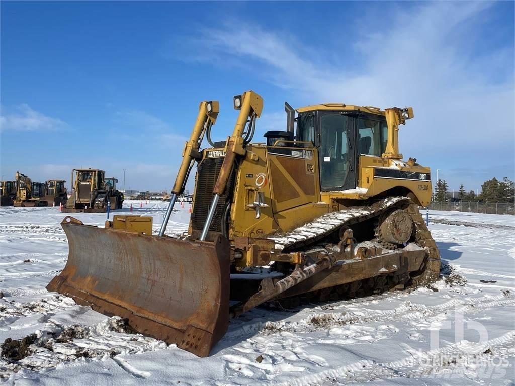 CAT D8T Верижни булдозери
