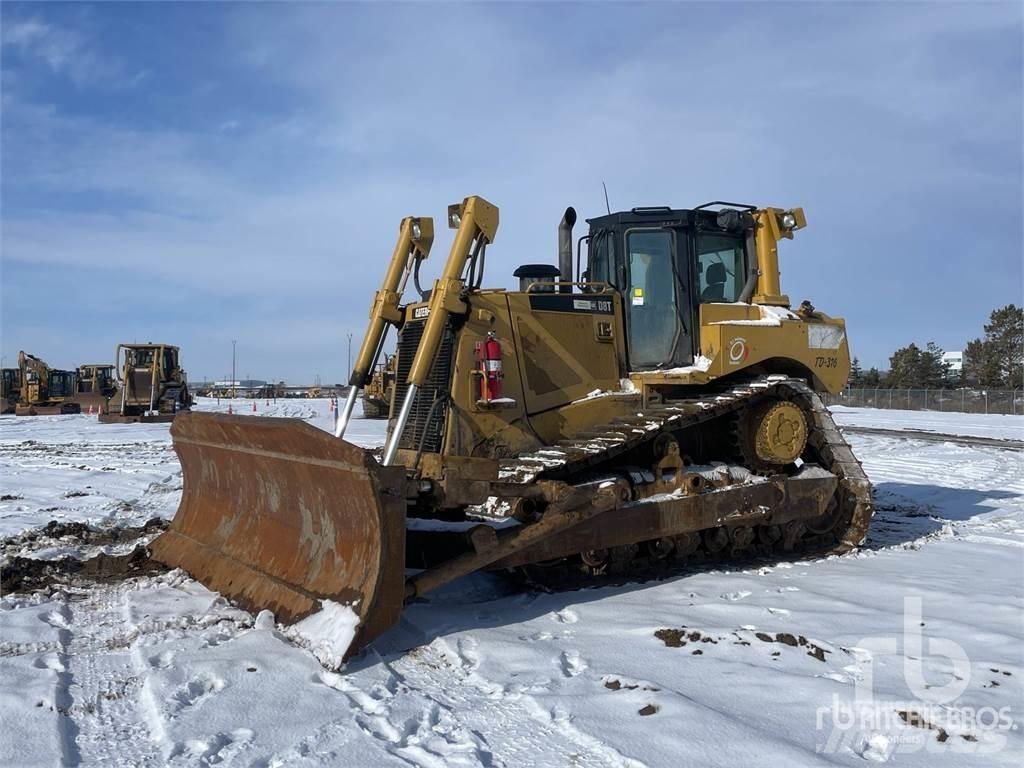 CAT D8T Верижни булдозери
