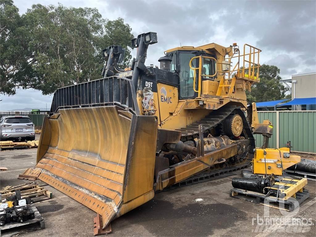 CAT D9T Верижни булдозери
