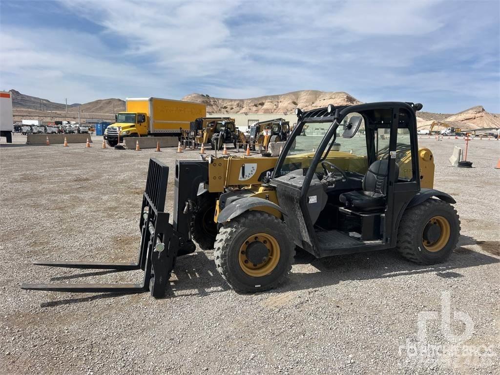 CAT TH255C Телескопични товарачи