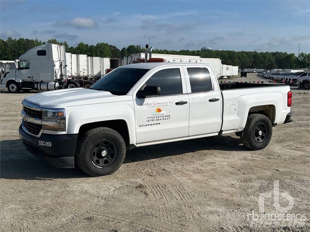 Chevrolet 1500 Пикапи