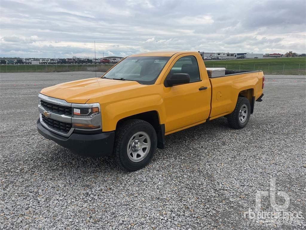 Chevrolet 1500 Пикапи
