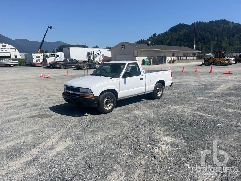 Chevrolet S10 Пикапи