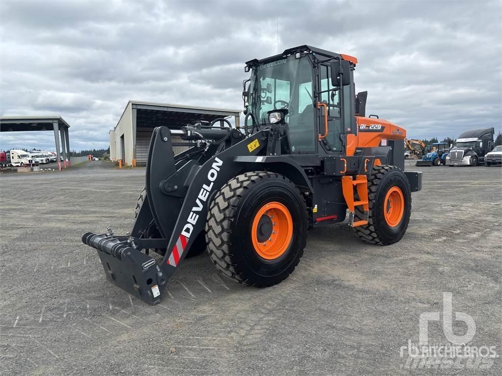 Develon DL220-7 Колесни товарачи