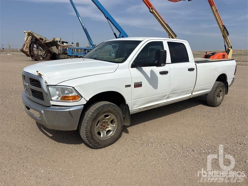 Dodge 2500 Пикапи