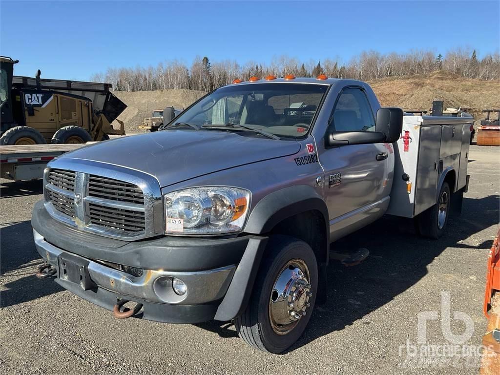 Dodge 4500 Общински/универсални превозни средства
