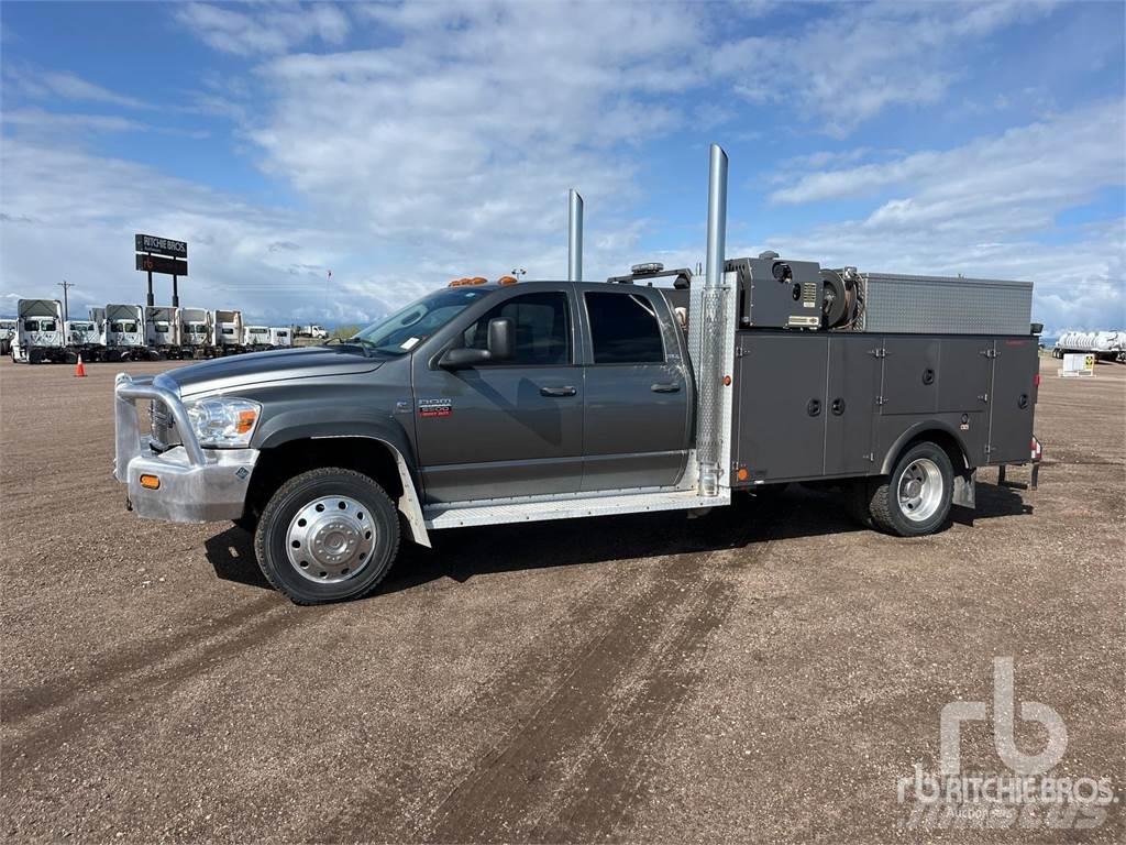 Dodge 5500 Общински/универсални превозни средства
