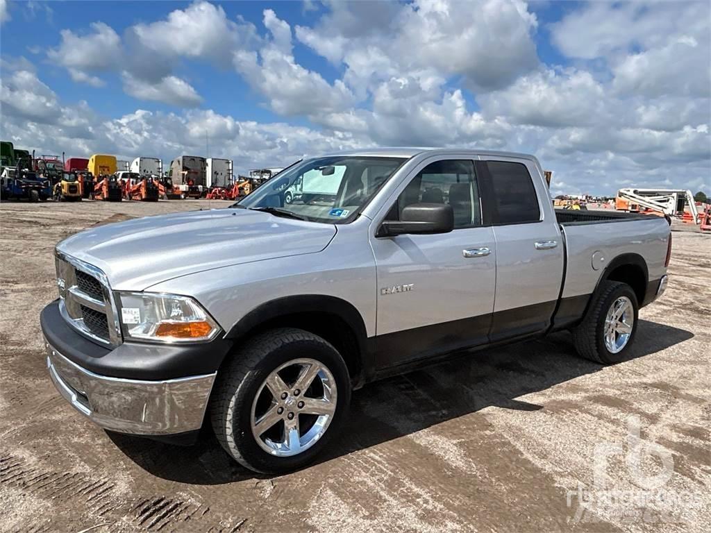 Dodge RAM 1500 Пикапи