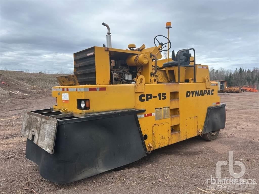 Dynapac CP15 Еднобарабанни ролки

