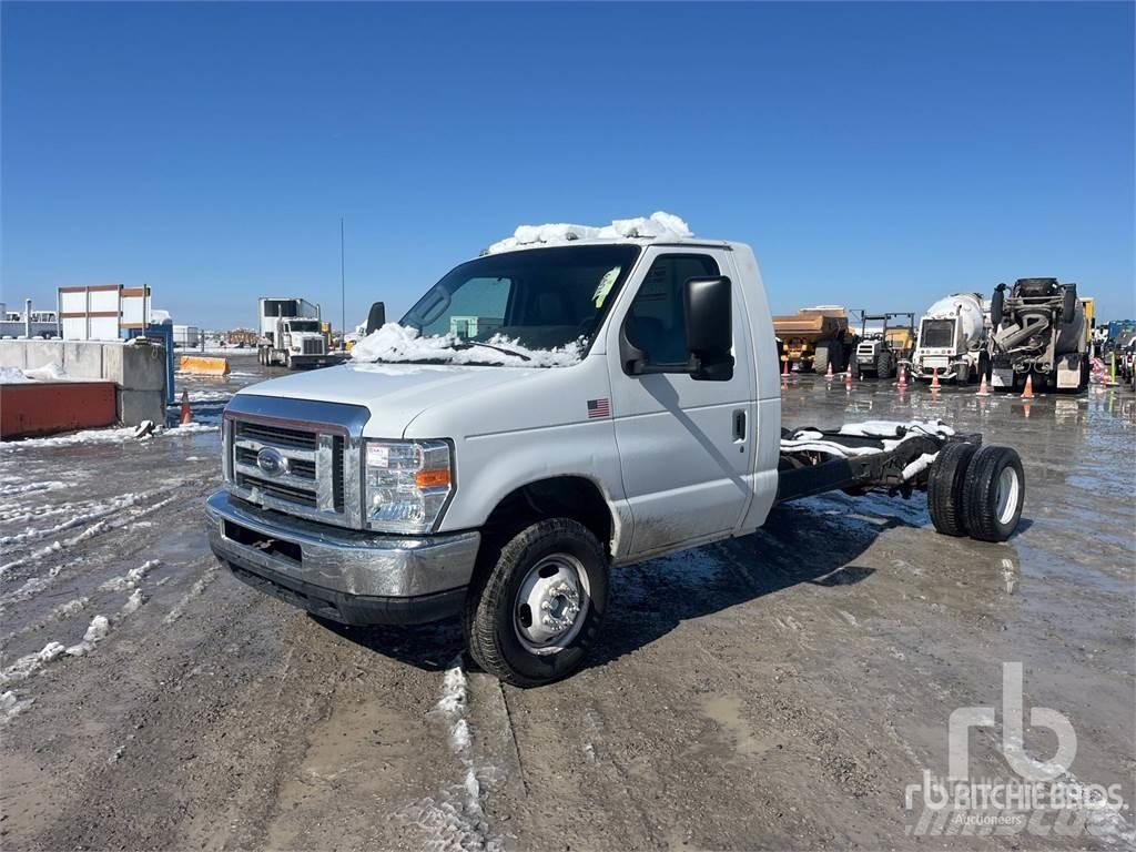 Ford E450 Шаси кабини