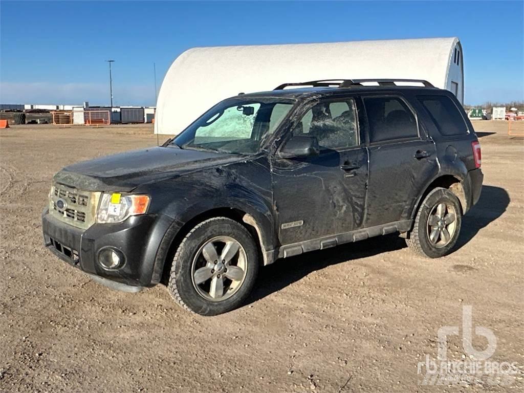 Ford ESCAPE Пикапи