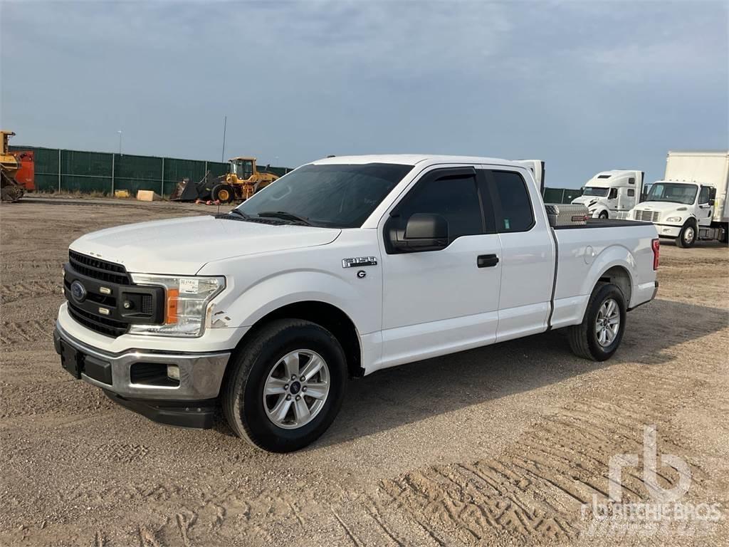 Ford F-150 Пикапи