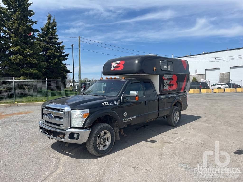 Ford F-250 Пикапи