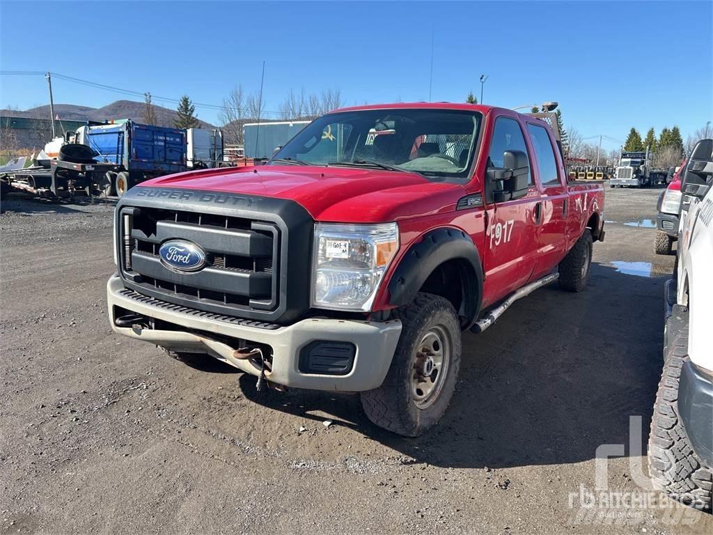 Ford F-250 Пикапи