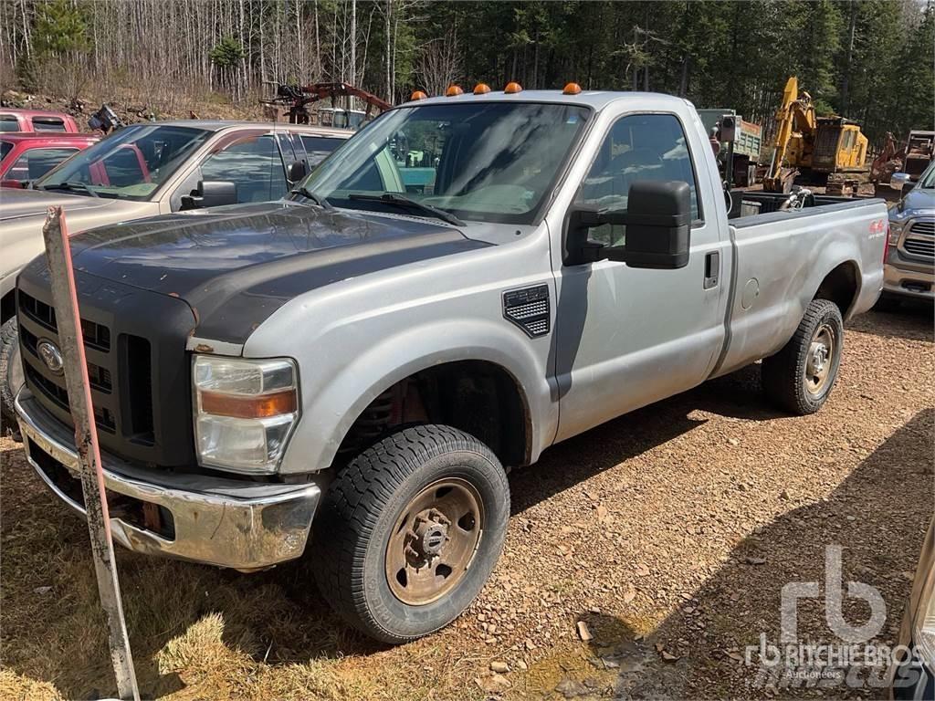 Ford F-250 Пикапи
