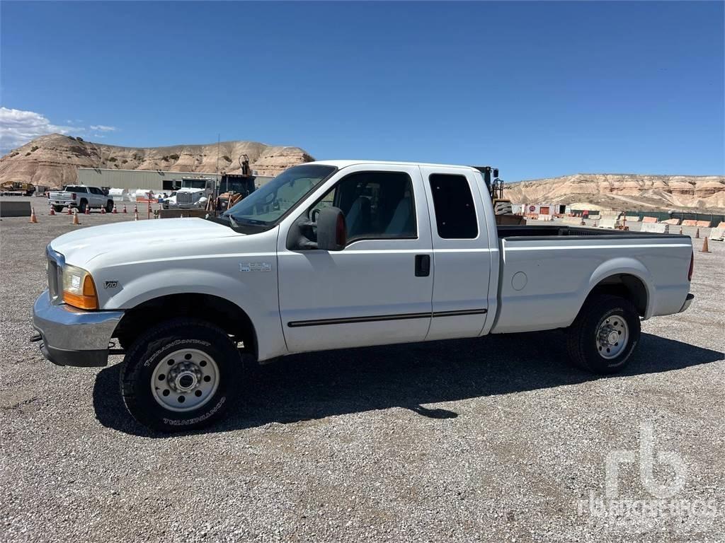 Ford F-250 Пикапи