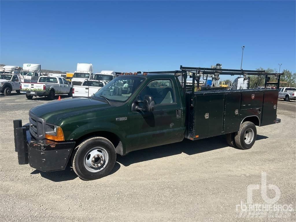 Ford F-350 Общински/универсални превозни средства
