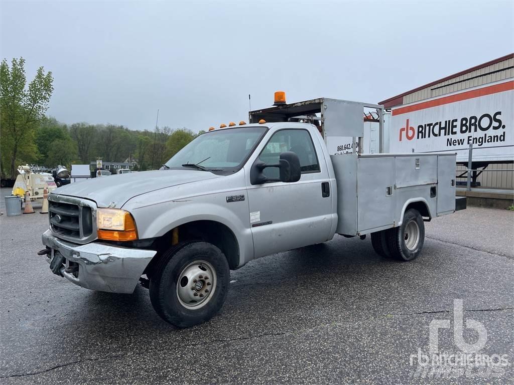 Ford F-350 Общински/универсални превозни средства
