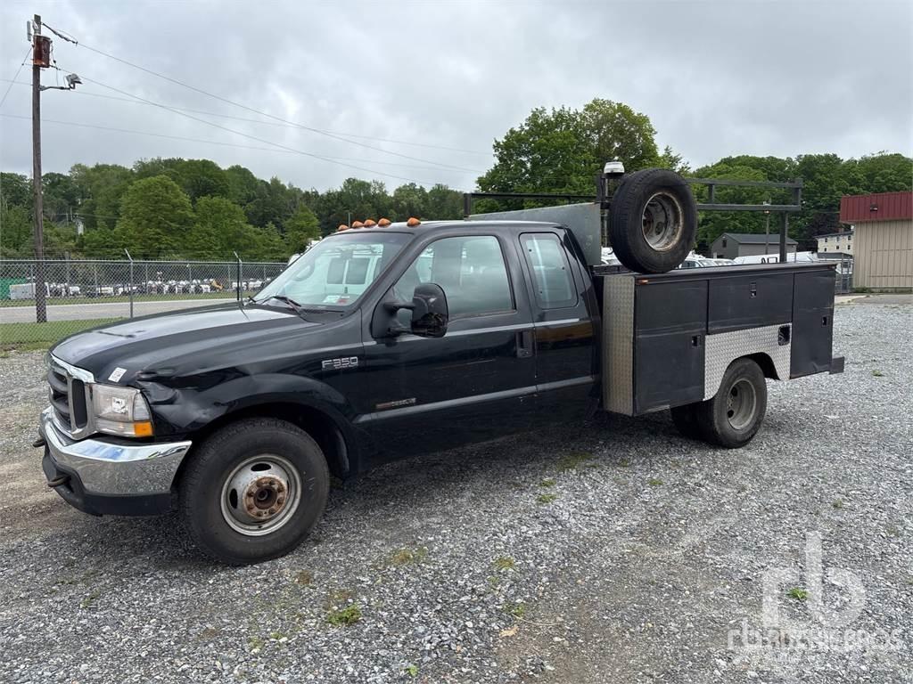 Ford F-350 Пикапи
