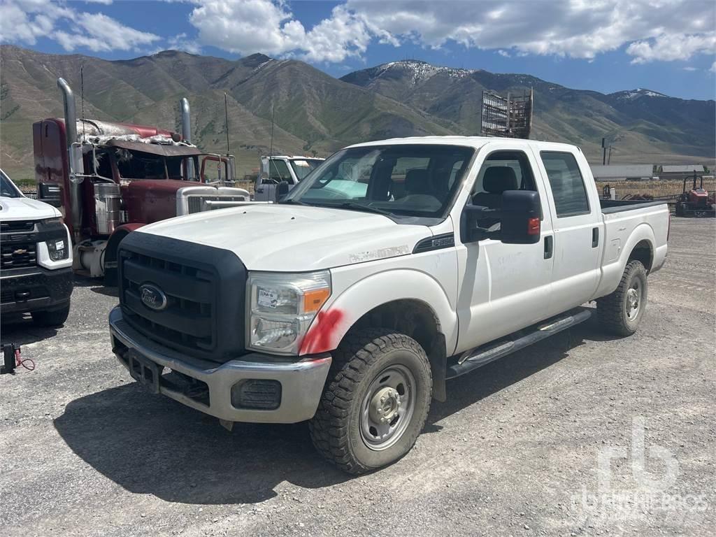 Ford F-350 Пикапи