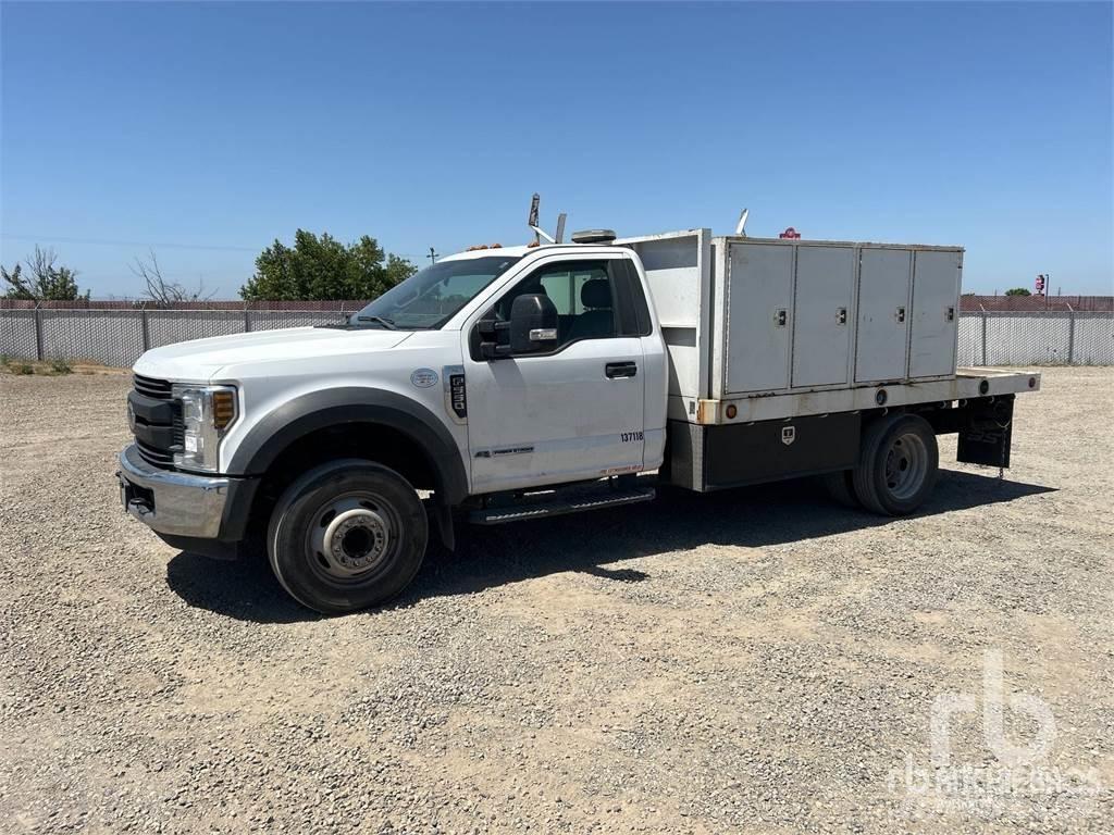 Ford F-550 Бордови