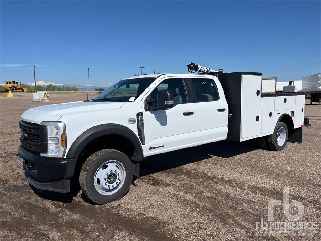 Ford F-550 Общински/универсални превозни средства
