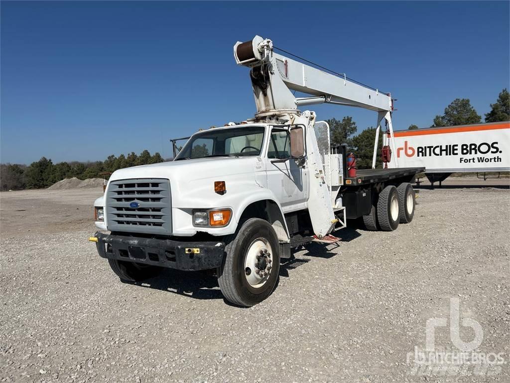 Ford FT900F Автокранове