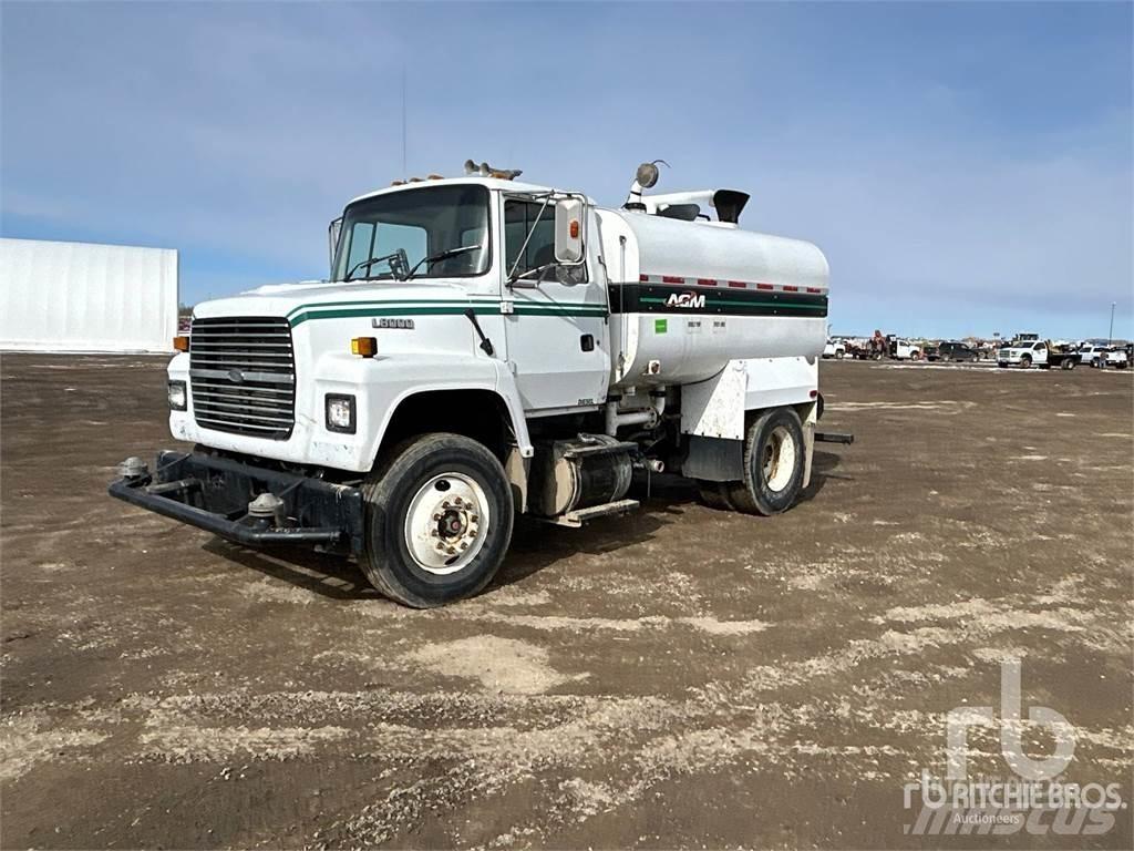 Ford LN8000 Цистерни за вода
