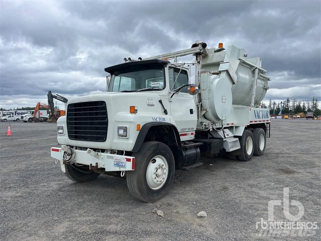 Ford LNT8000 Комби / вакуум камиони
