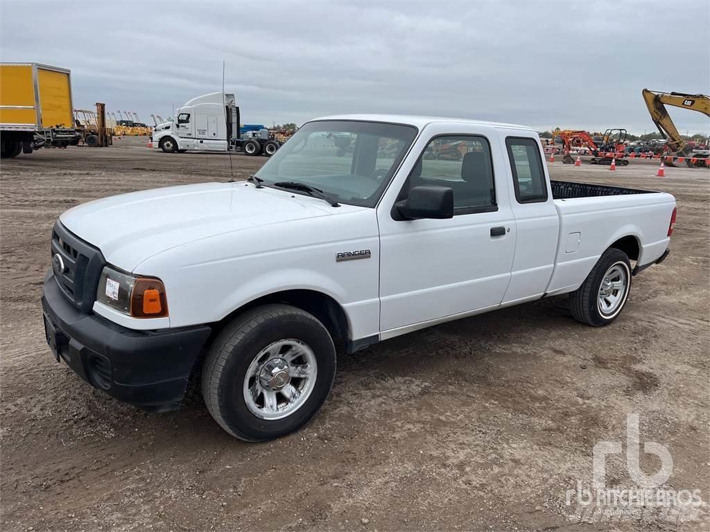 Ford RANGER Пикапи