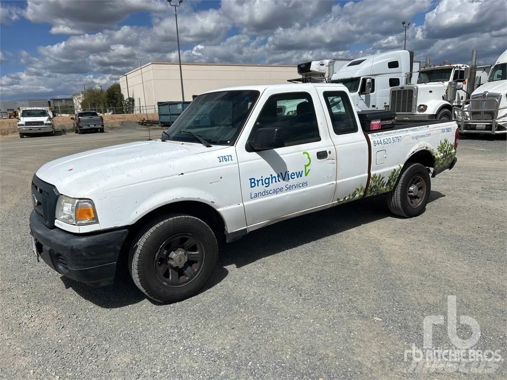 Ford RANGER Пикапи