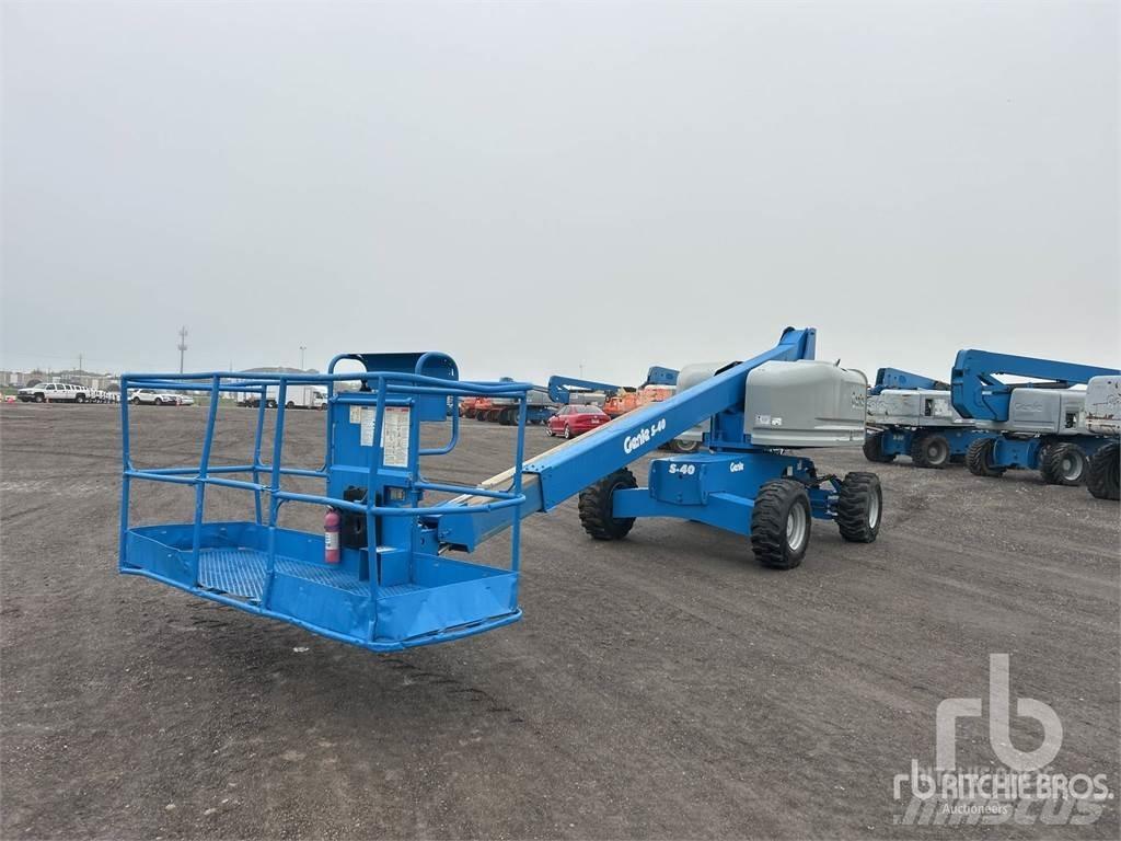 Genie S-40 Съчленени стрелови подемници
