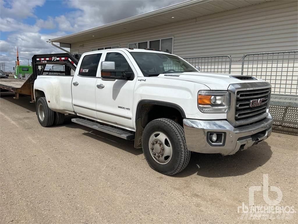 GMC 3500 Пикапи