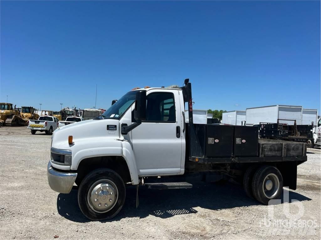 GMC C5500 Бордови