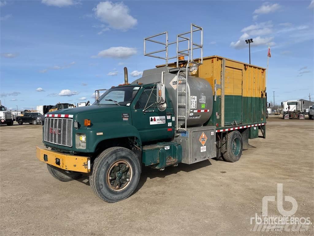 GMC C7500 Цистерна