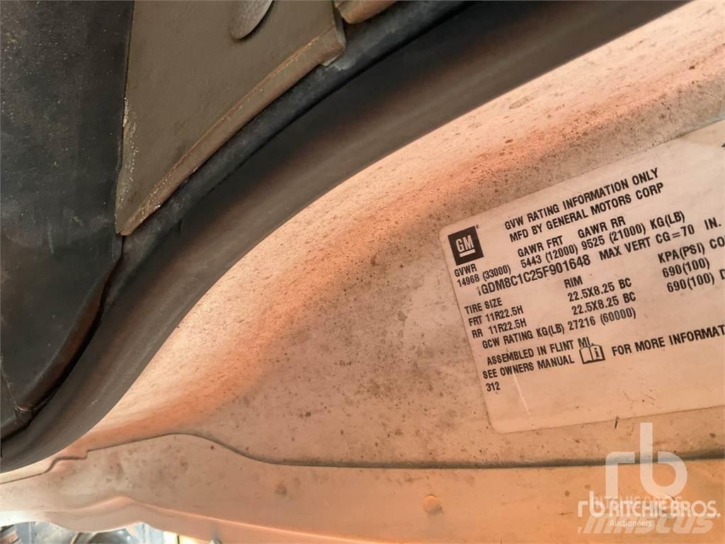 GMC C8500 Камиони с подвижни сондажни кули