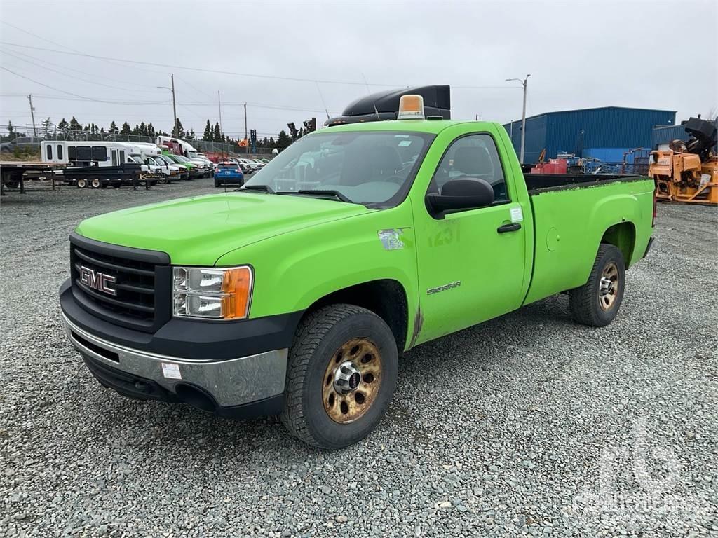 GMC SIERRA 1500 Пикапи