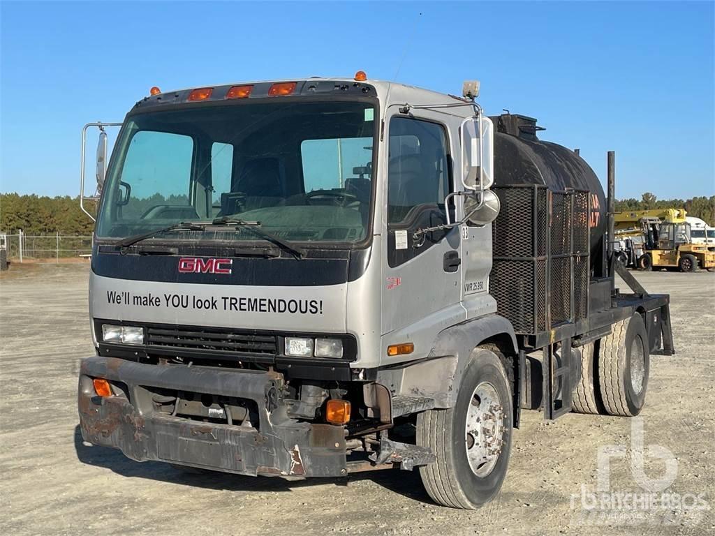 GMC T7500 Гудронатори